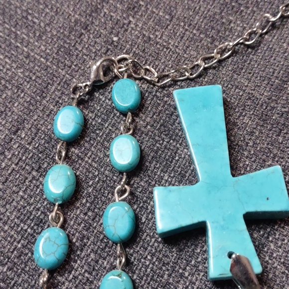 💎 Host Pick💘 Rosary necklace - Picture 3 of 5